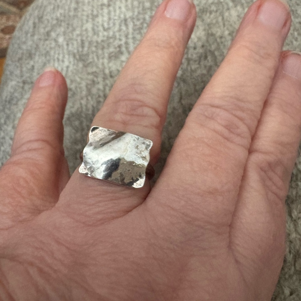 EUC Silpada silver ring 7